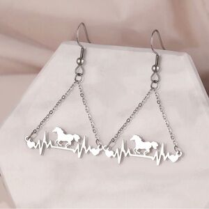 Gallop in Style: Stylish Silver Horse Dangle Earrings! New Equestrian Jewelry